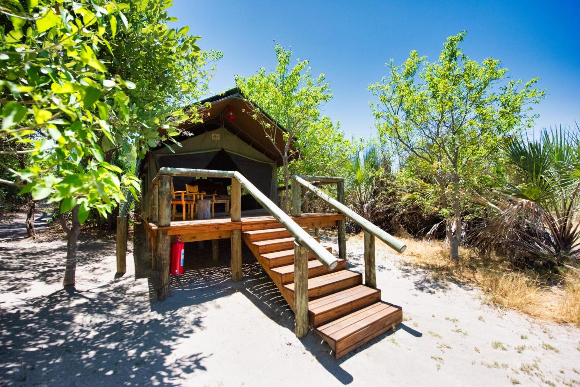 Semowi Lodge And Campsites Mirapene Pokoj fotografie