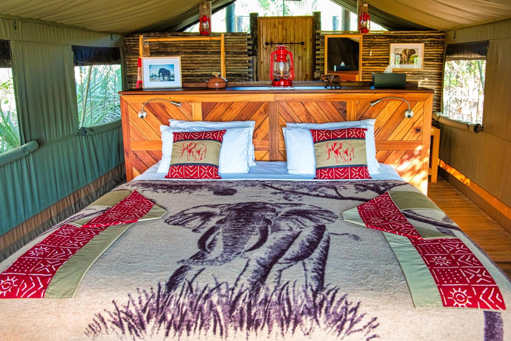 Semowi Lodge And Campsites Mirapene Exteriér fotografie